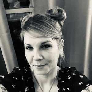 Meet your Posher, Courtney